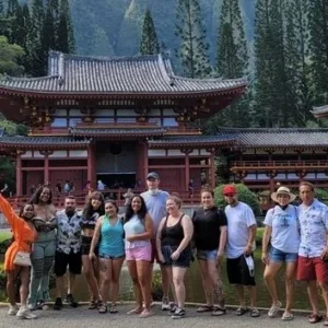 Private guided circle tour around Oahu